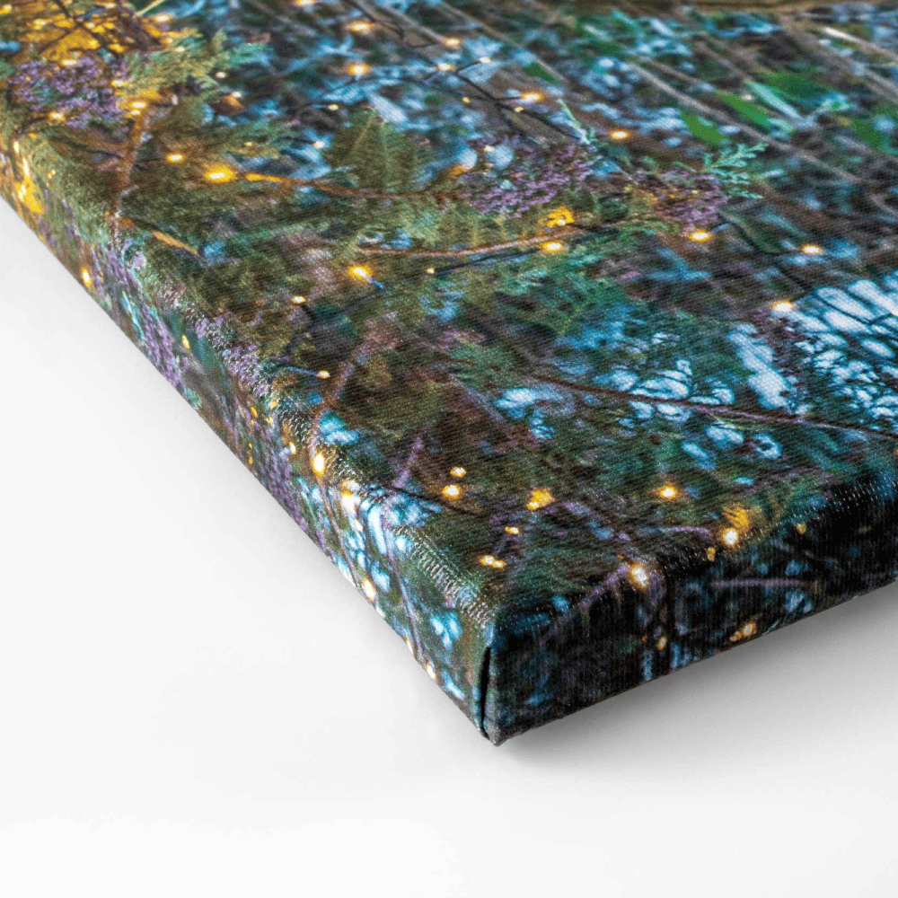 Detail dřevěného rámu a napnutého plátna